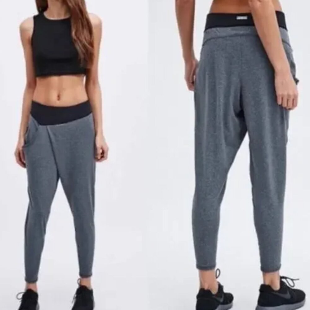 Without Walls Urban Outfitters Asymmetrical Gray Side Pocket Joggers Lounge EB2